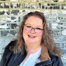 Dr. Jill Holt